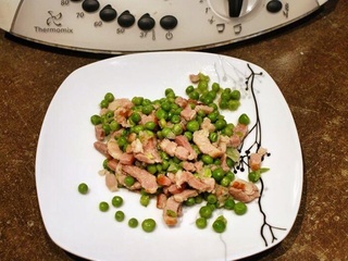Du jour: Petits pois aux oignons et lardons au thermomix de Vorwerk