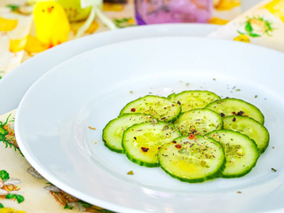 Carpaccio de concombre au citron vert