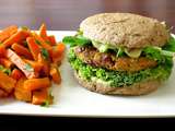 Burger vegan, sans gluten, cuisson douce : pain minute – steak de haricot rouge – sauce blanche au haricot blanc – roquette et chou kale