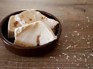 Glace à la noix de coco, sans sorbetière – Vegan, sans gluten, cru