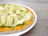 Pizza vegan d’octobre – sauce butternut, tagliatelles de courgette marinées