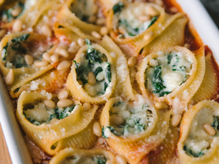 Pâtes conchiglioni farcies à la ricotta et aux épinards
