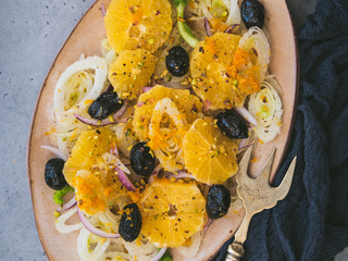 Salade d’orange au fenouil, olive et oignon