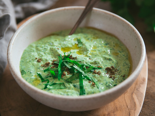 Sauce yaourt aux herbes {persil plat, menthe, ciboulette}