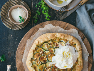 Tarte courgette au pesto et burrata