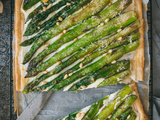 Tarte fine aperges vertes ricotta et parmesan