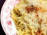 Tagliolini aglio, olio & Bush Tomato (et atelier Mains à la pâte)