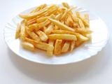 Faire des frites à la patate douce au four