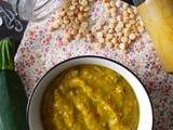 Test du dimanche : la soupe de courgettes aux pois cassés du livre Les 200 meilleures recettes de la cuisine végétarienne